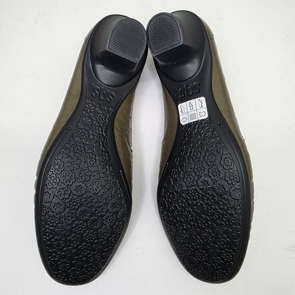 SAS Sonyo Slip On Heel Bronze Patent Leather Cut Out Kitten Size 7.5 M Comfort - Picture 9 of 9